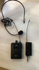 نظام ميكروفون لاسلكي UHF Lavalier Lapel لاسلكي لتسجيل الفيديو على اليوتيوب